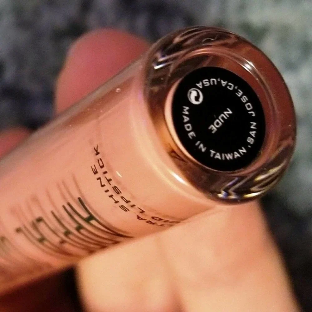 Appeal LOT Liquid Lipstick Nude Holographic Gloss